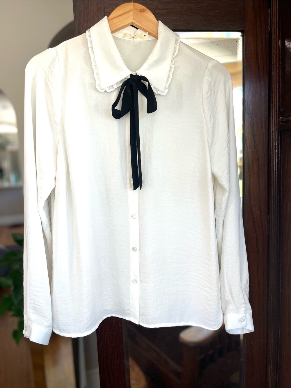Hazel White Ruffle Trim Blouse with Black Tie Neck Bow - Medium. EUC